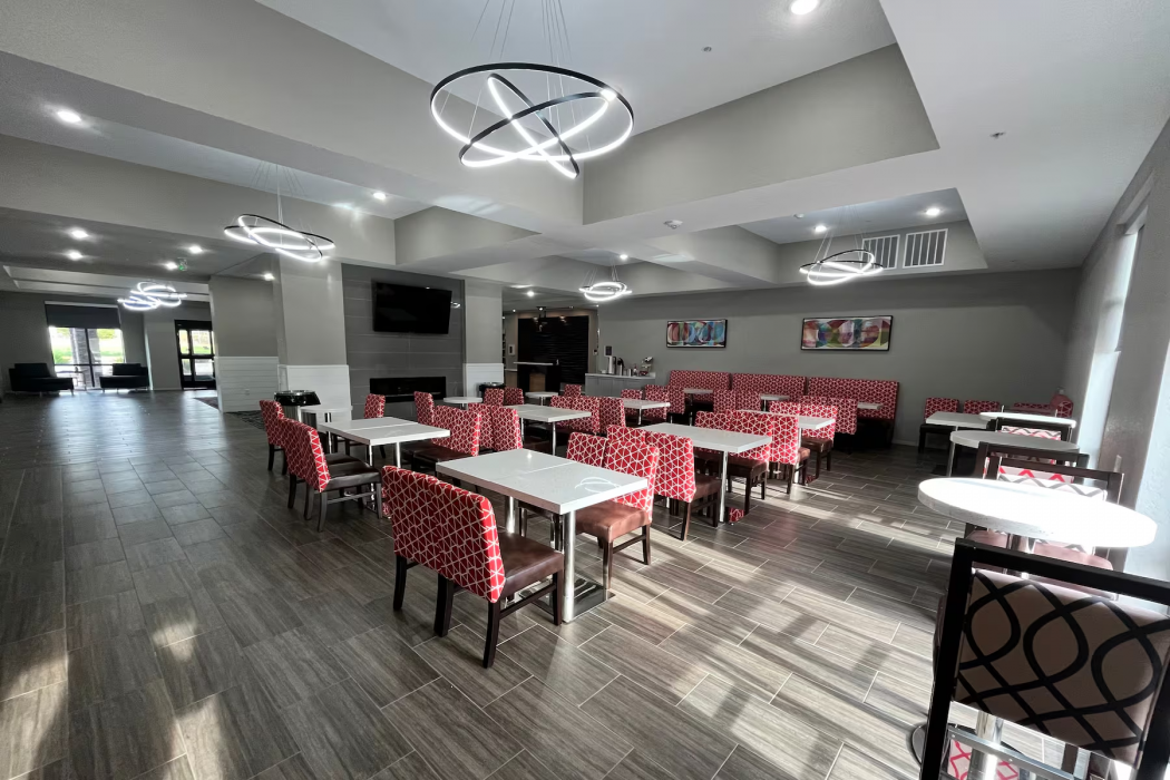 La Quinta Inn & Suites by Wyndham Coralville Iowa City 26/47