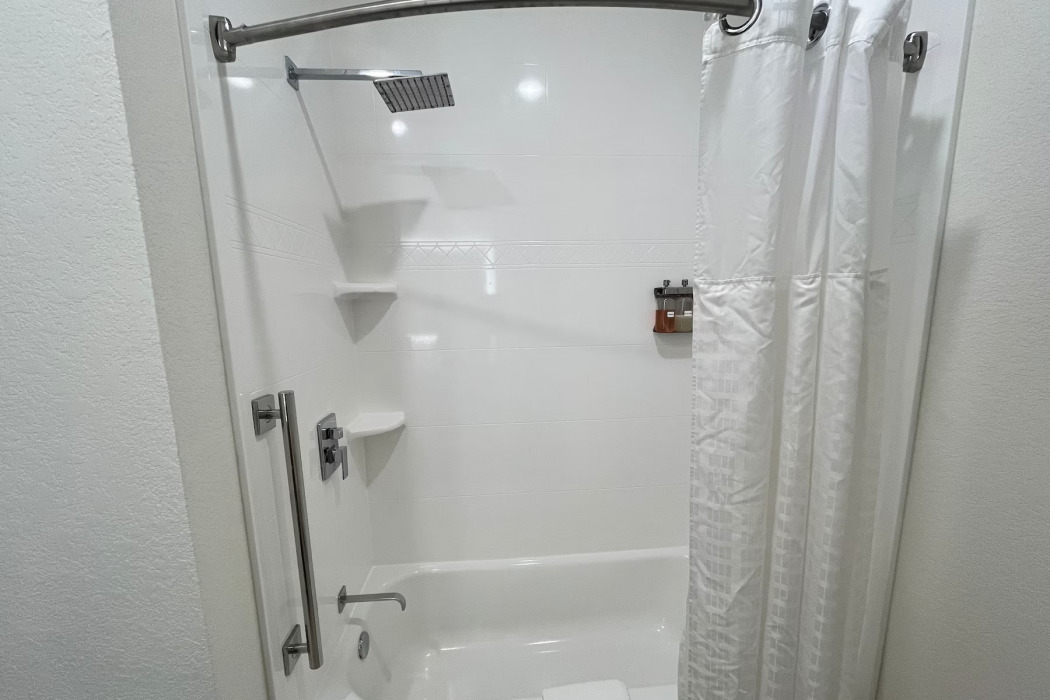 La Quinta Inn & Suites by Wyndham Coralville Iowa City 8/47