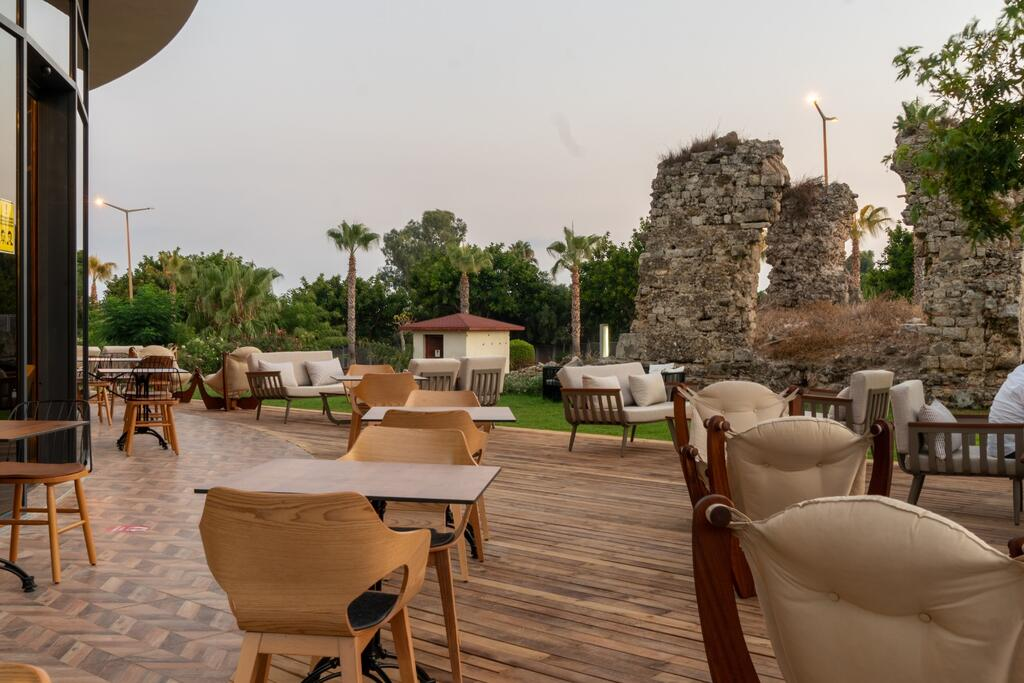 Side Square Hotel - Adults Only 21/40