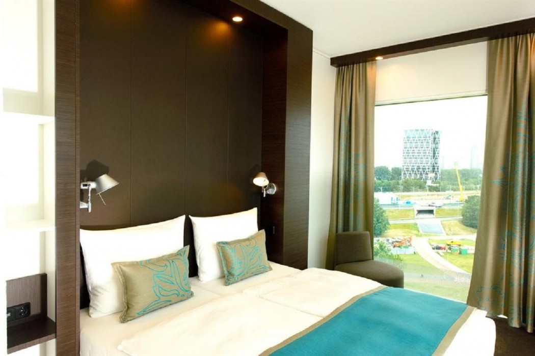 Motel One Amsterdam 3/26