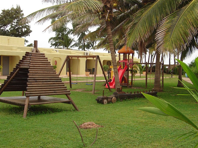 Sunbeach Hotel And Resort 4/26