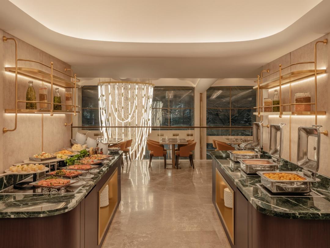 Kazakhstan Hotel 16/87