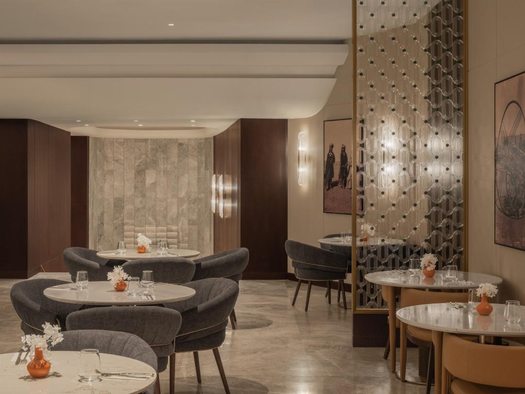 Kazakhstan Hotel 13/87