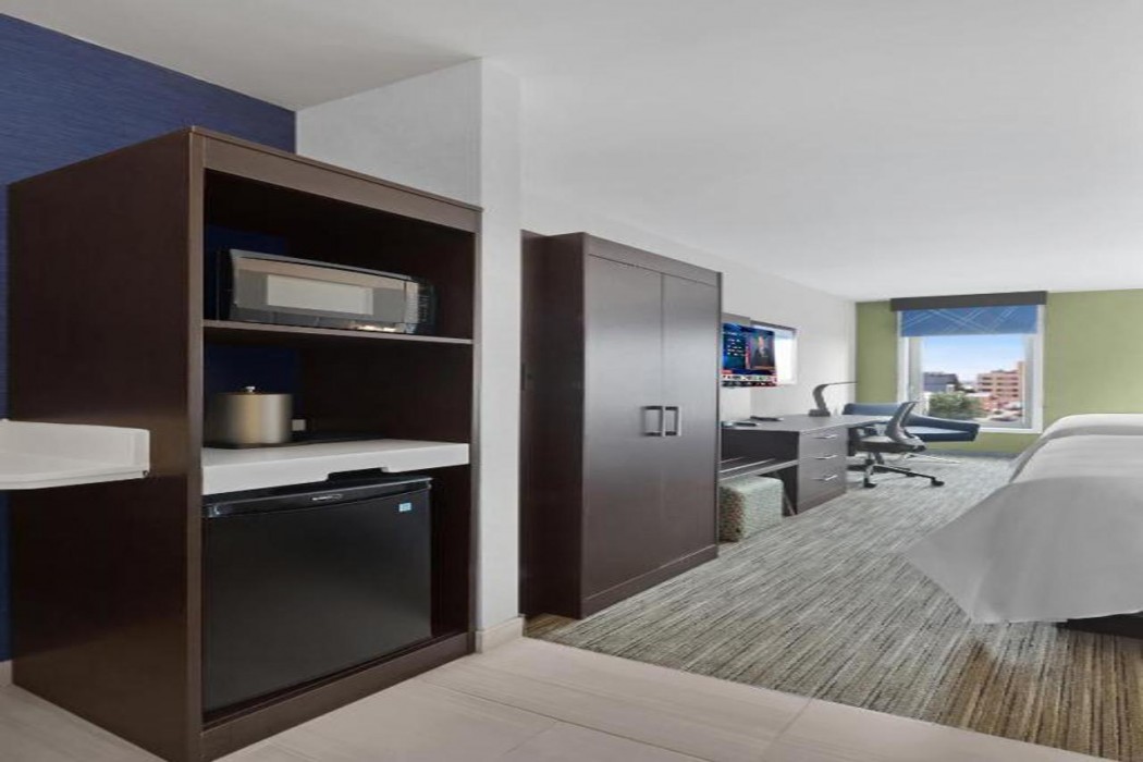 Hotel 1200 14/44