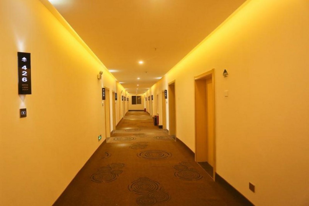 GreenTree Inn Anqing Huaining County Development Zone Duxiu Road 27/42