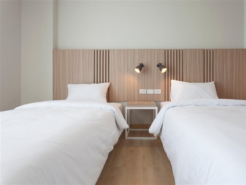 Easy Hotel 2 26/49