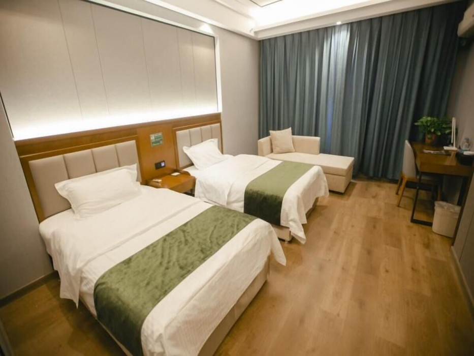 GreenTree Inn Jiuquan Century Plaza Hotel 33/68