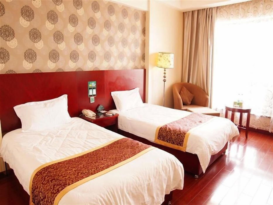 GreenTree Inn Jiuquan Century Plaza Hotel 38/68