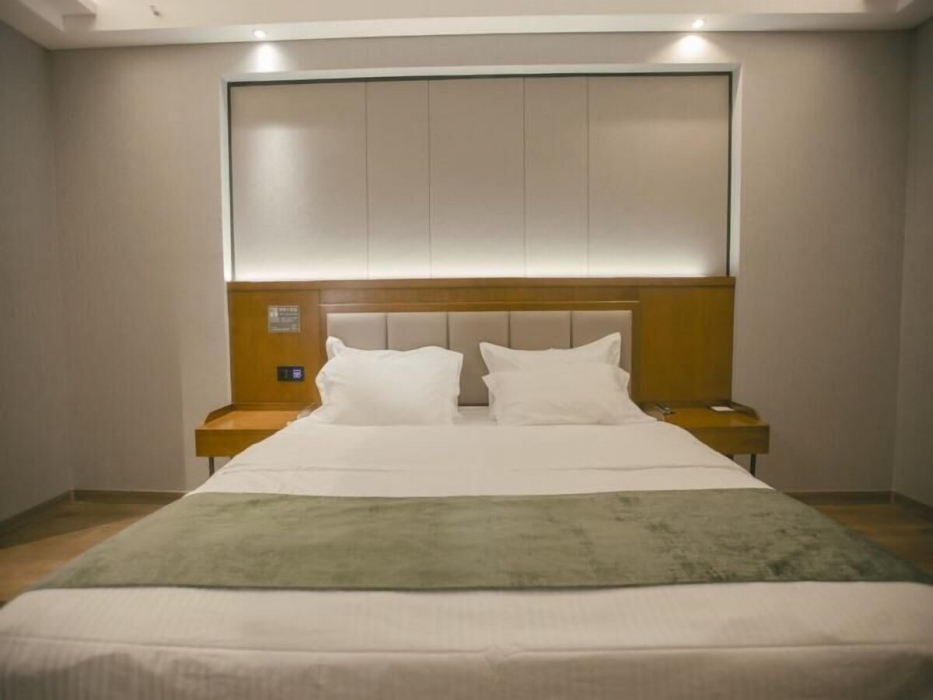 GreenTree Inn Jiuquan Century Plaza Hotel 22/68