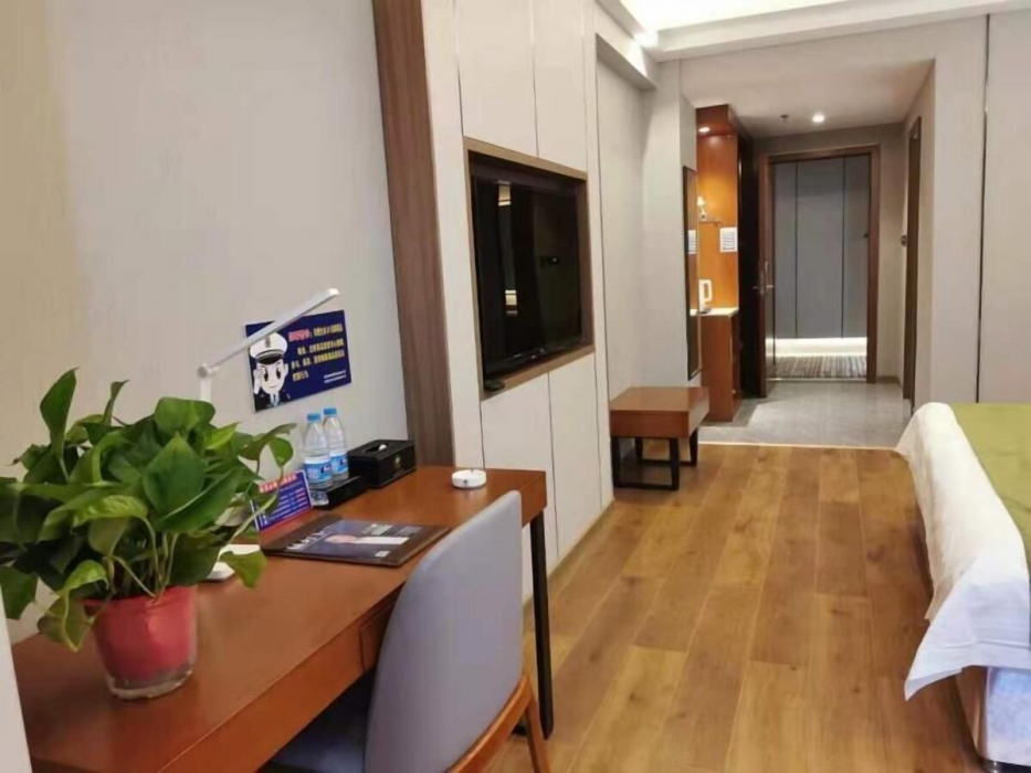GreenTree Inn Jiuquan Century Plaza Hotel 32/68