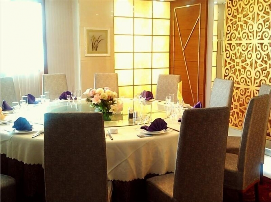 GreenTree Inn Jiuquan Century Plaza Hotel 57/68