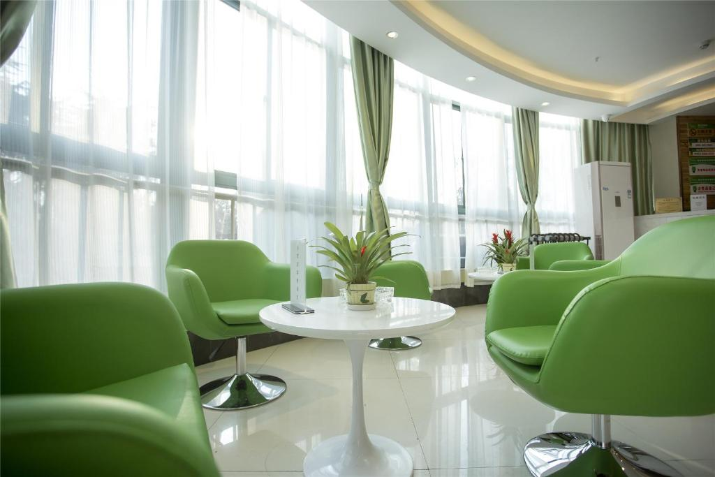 Vatica Xuzhou High Speed Railway Station Hotel 40/43