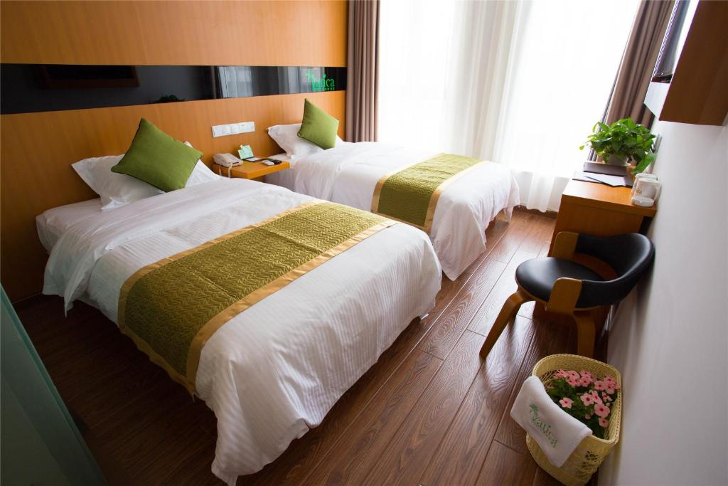 Vatica Xuzhou High Speed Railway Station Hotel 15/43