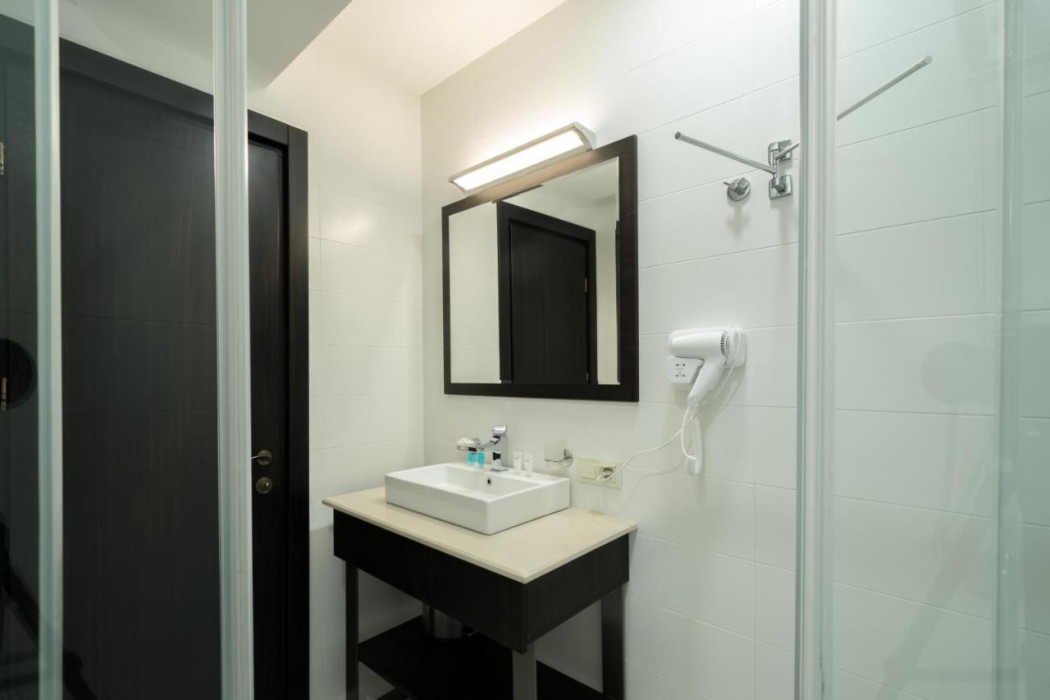 Orbi Beach Tower Hotel Official 12/42