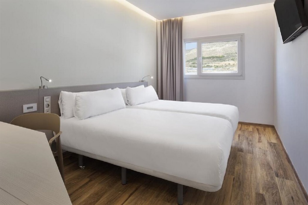 B&B HOTEL Almeria Vicar 8/22