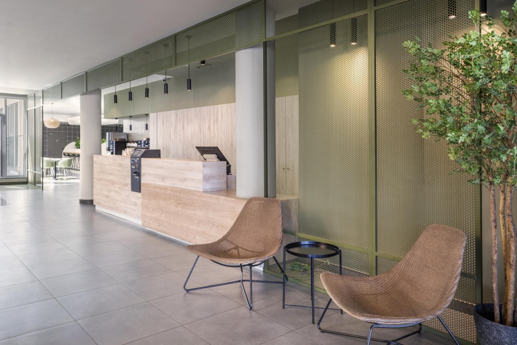 Lobby at B&B HOTEL Lisboa Aeroporto, LOURES