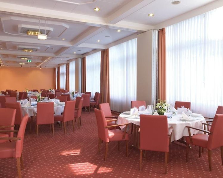 ROSENPARK LAURENSBERG HOTEL 20/45