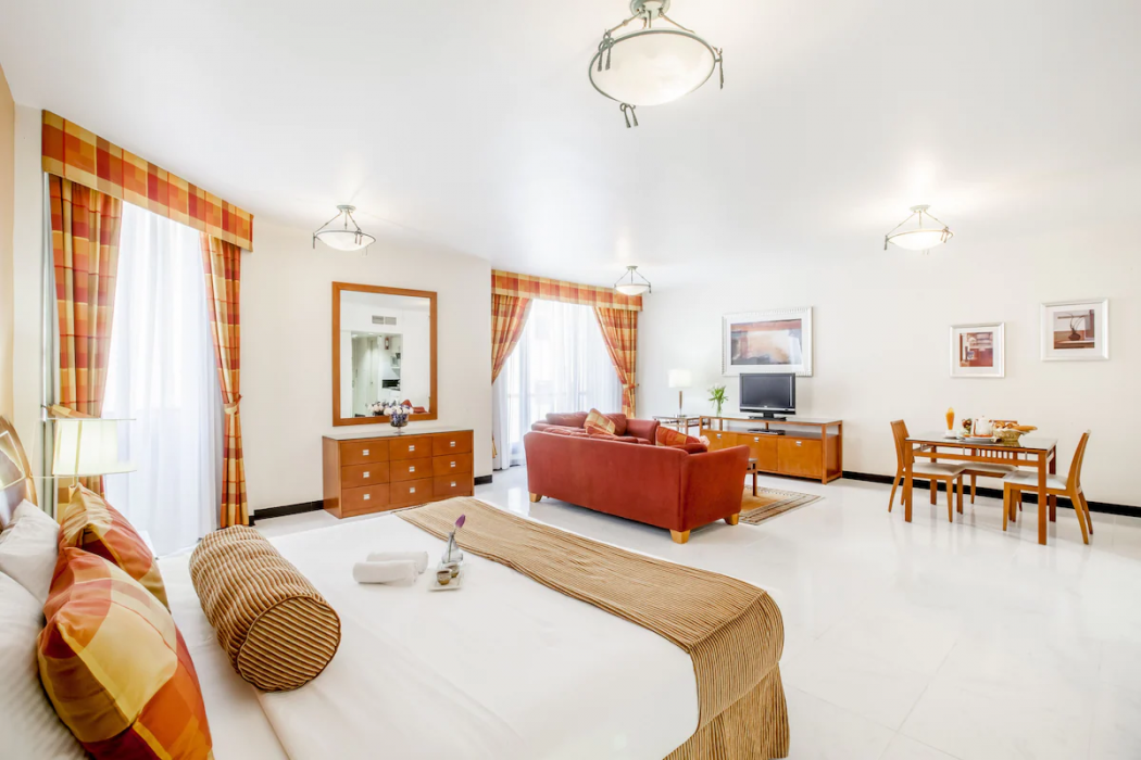 Golden Sands Hotel Apartments 3-5-10 25/73