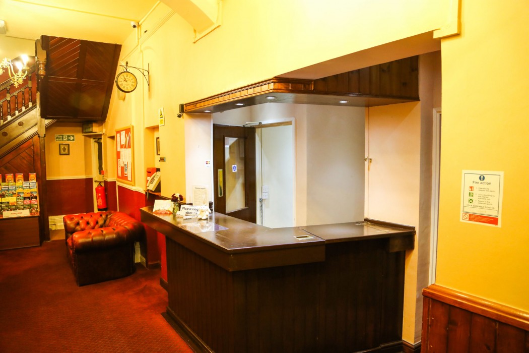 Croft Hotel 35/60