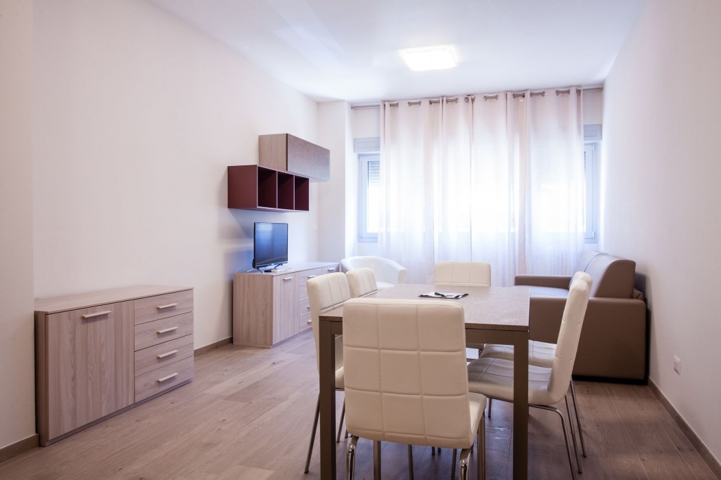 Astoria Suite Apartments 35/49