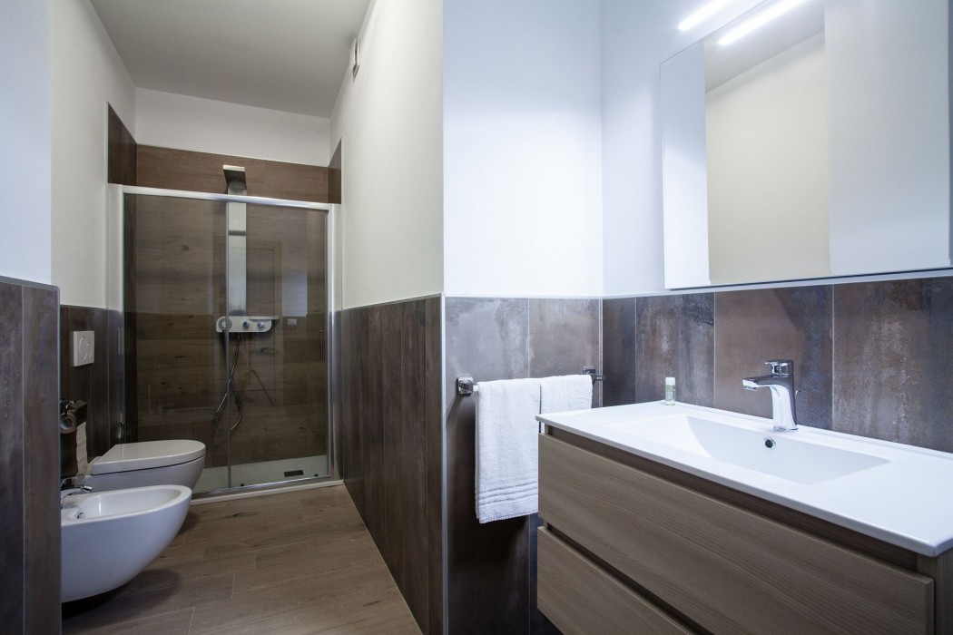Astoria Suite Apartments 34/49