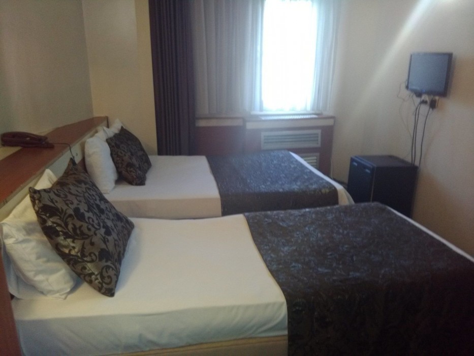 City Hotel 19/34