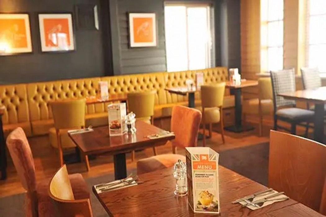Premier Inn Ipswich South 15/37