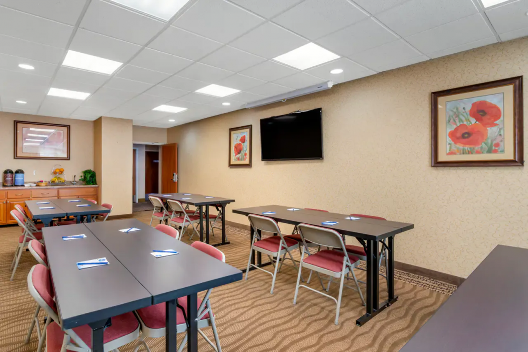 Comfort Suites Eugene University, OR 14/24