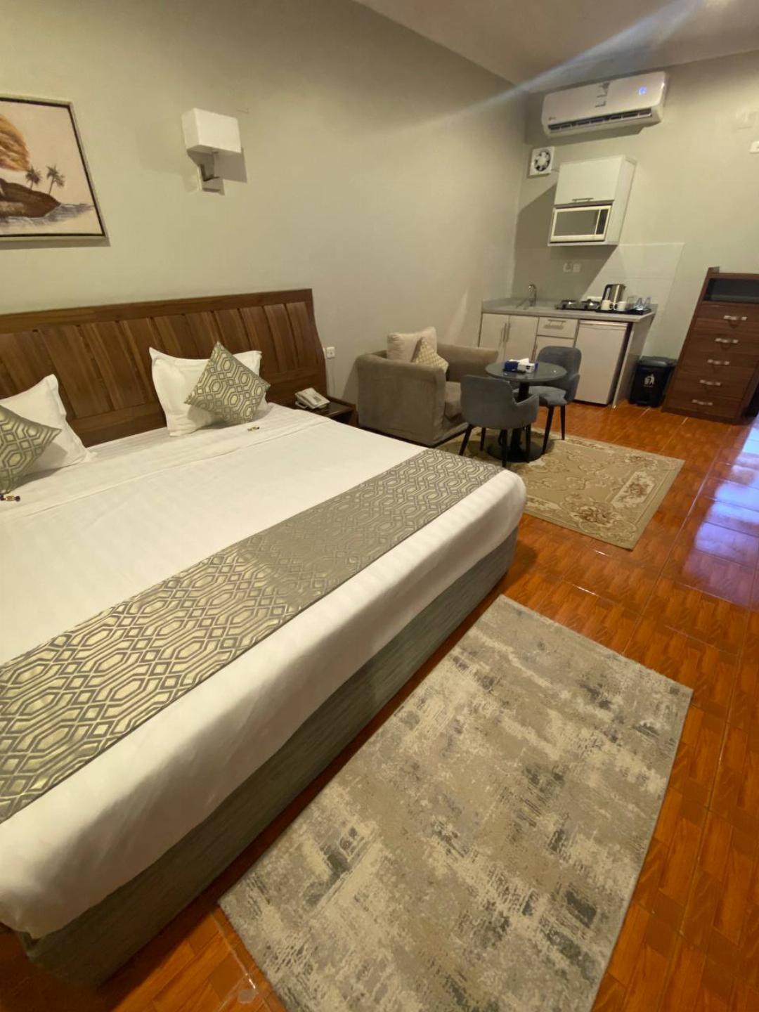 Al-Mawasem Al-Arbaa Serviced apartments 24/94
