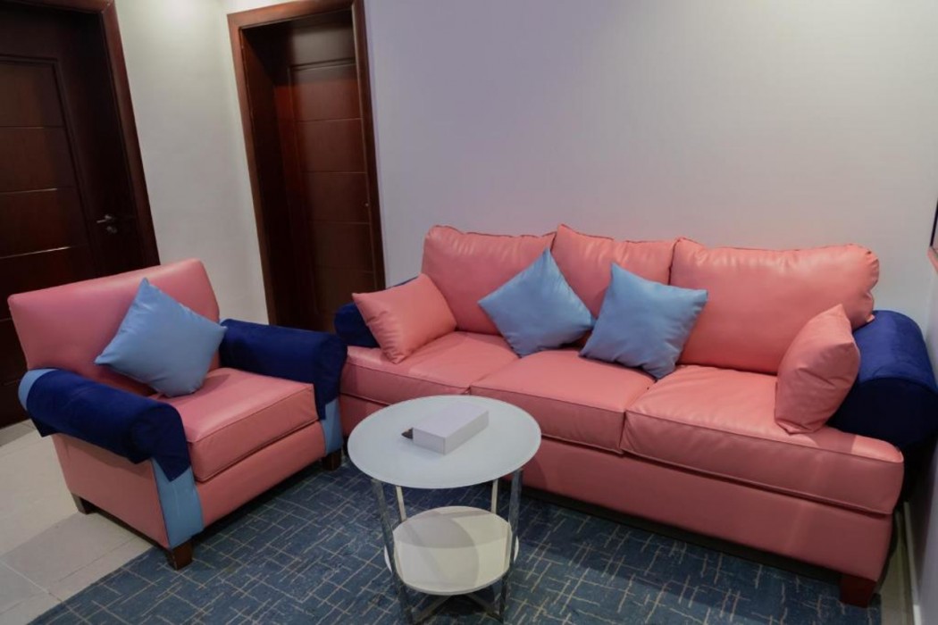 Carawan Hotel Jeddah 11/70