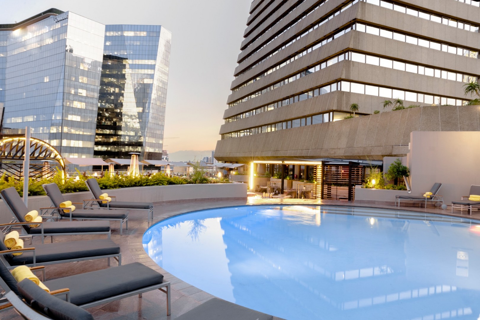 Sandton Sun and Towers 67/109