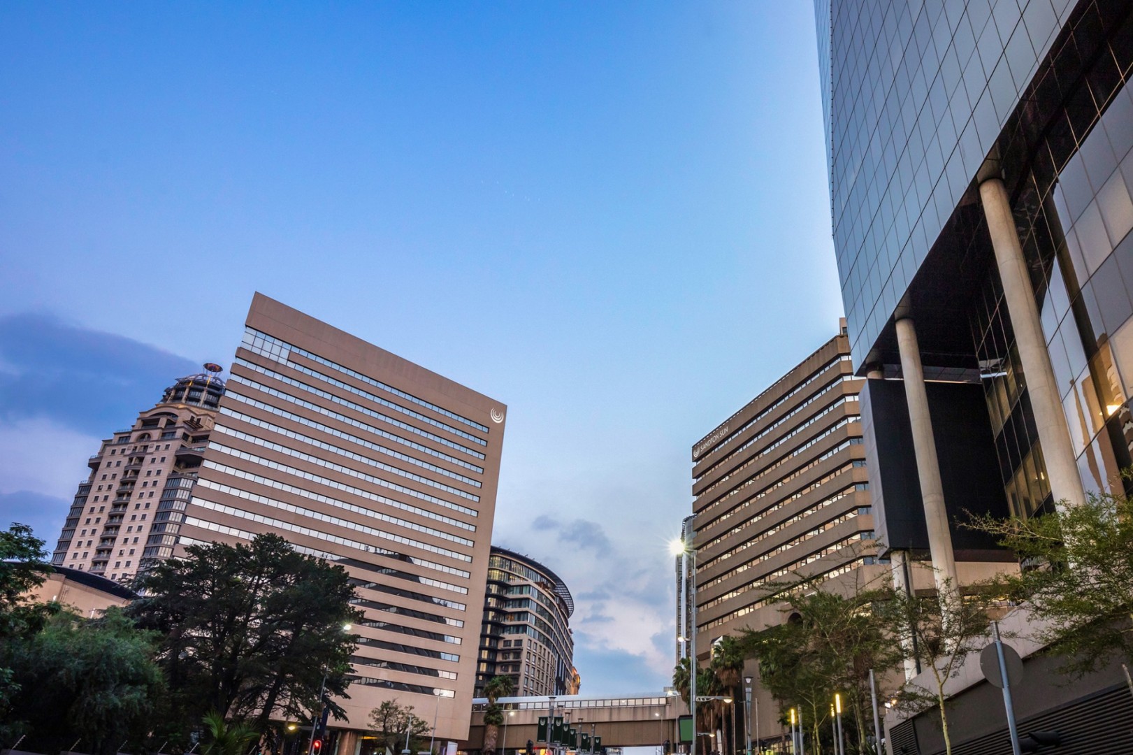 Sandton Sun and Towers 2/109
