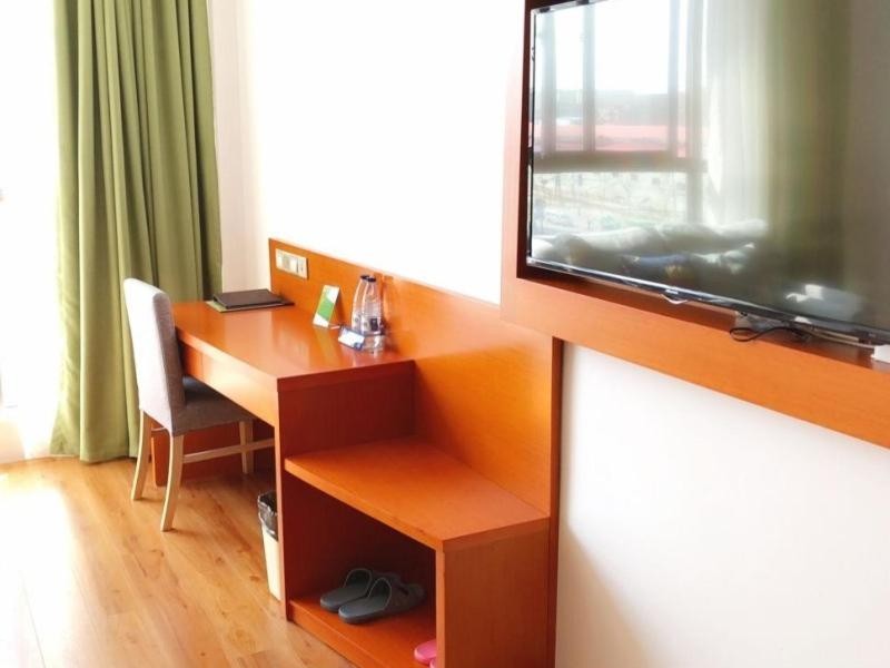 Vatica Hotel Fuyang Linquan Tenghui International City Branch 8/40