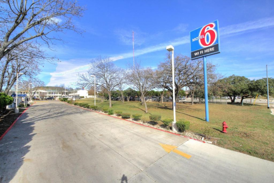 Motel6 Kerrville, TX in KERRVILLE - TX