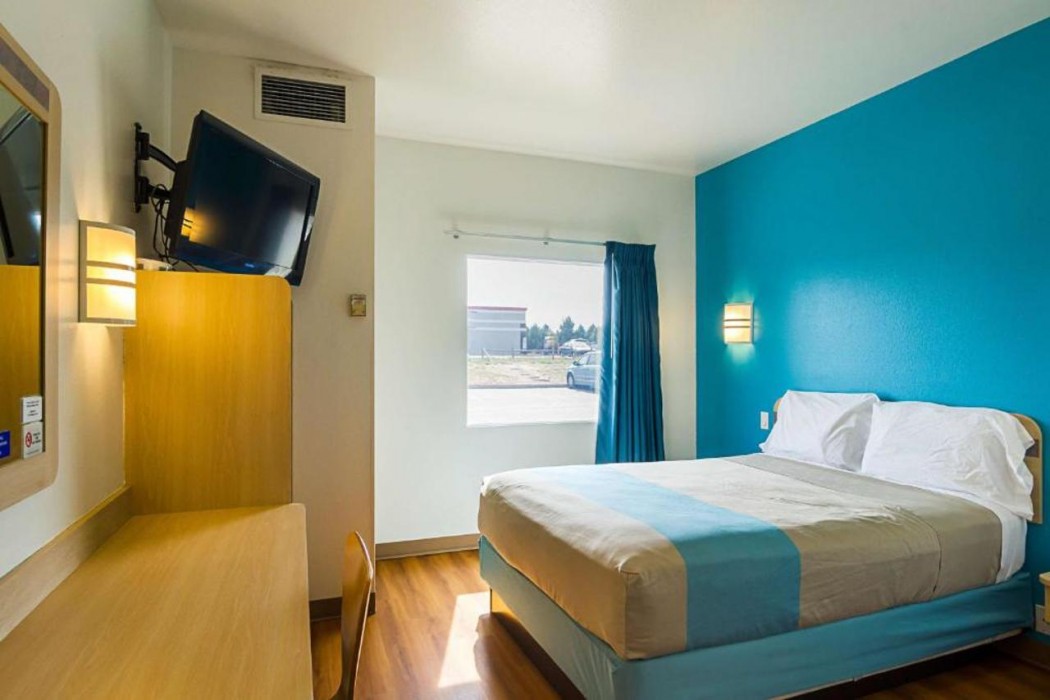 Motel6 Wheatland, WY 12/58