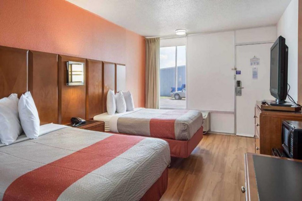 Motel6 Van Buren, AR 6/53
