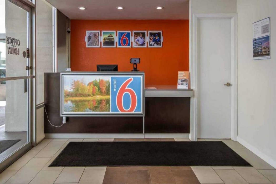 Lobby at Motel6 Van Buren, AR, VAN BUREN - AR
