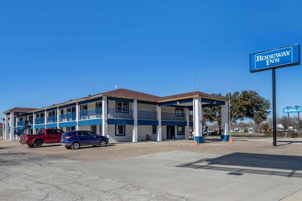 Rodeway Inn Caldwell TX 1/24