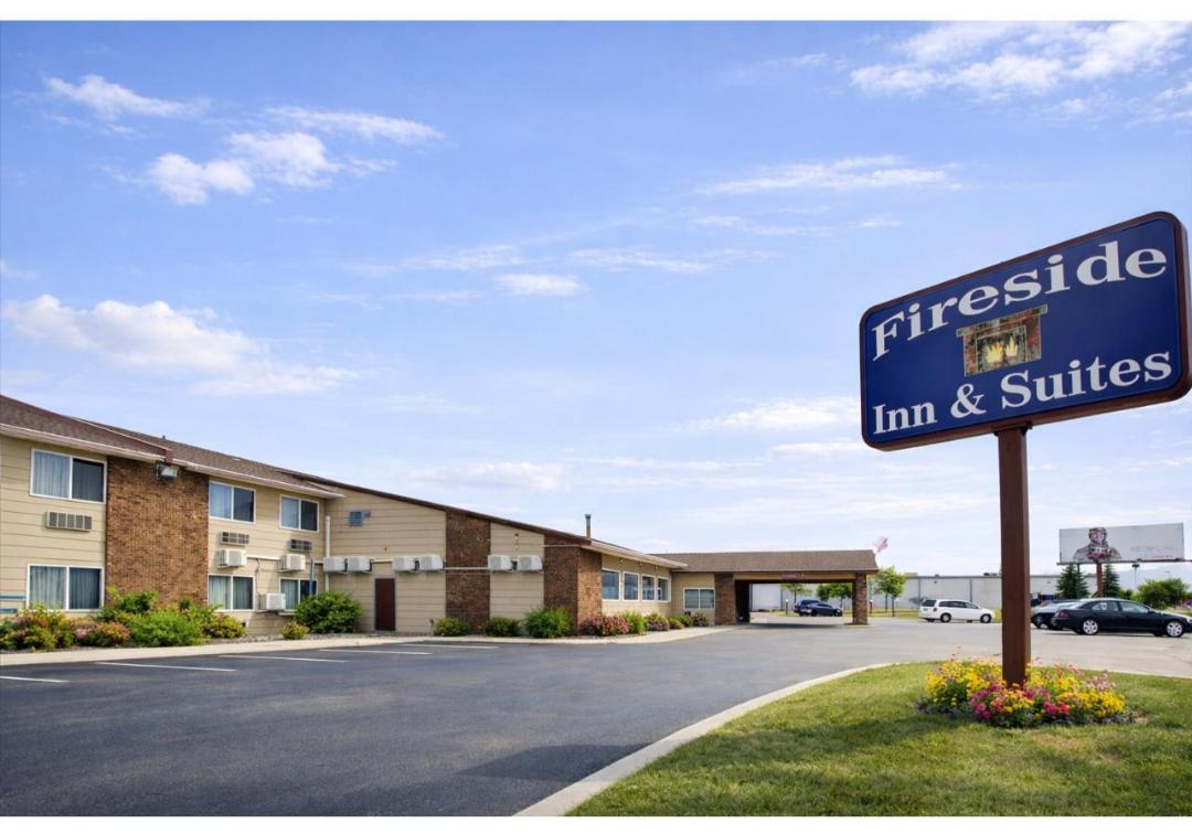 Fireside Inn & Suites in DEVILS LAKE - ND