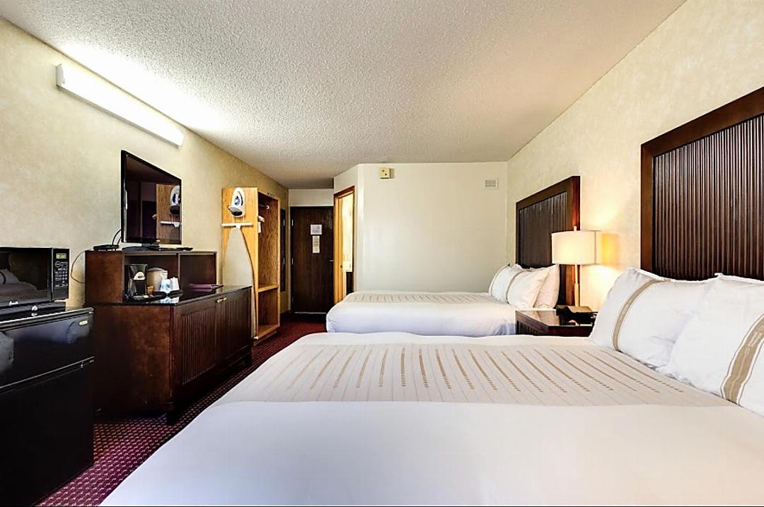 2 Queen Beds Non-Smoking