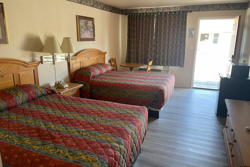 Lakeside Inn & Suites by OYO Mathis I 37 6/16