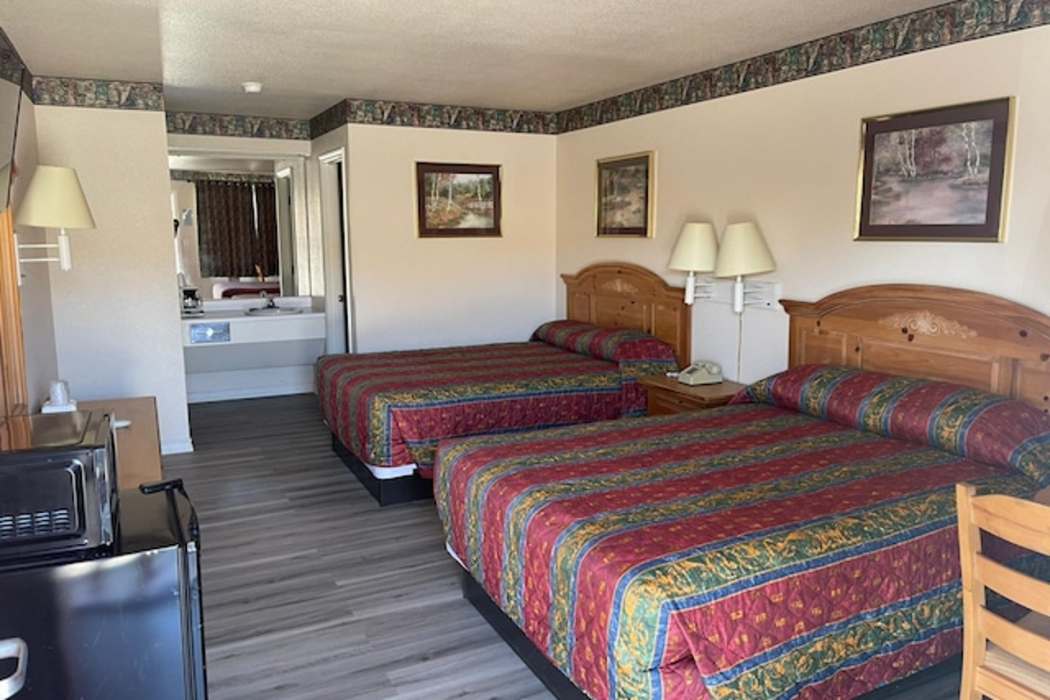Room at Lakeside Inn & Suites by OYO Mathis I 37, MATHIS - TX