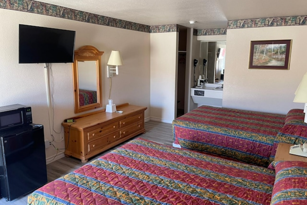 Room at Lakeside Inn & Suites by OYO Mathis I 37, MATHIS - TX