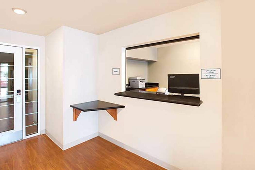 WoodSpring Suites San Antonio Fort Sam photo4