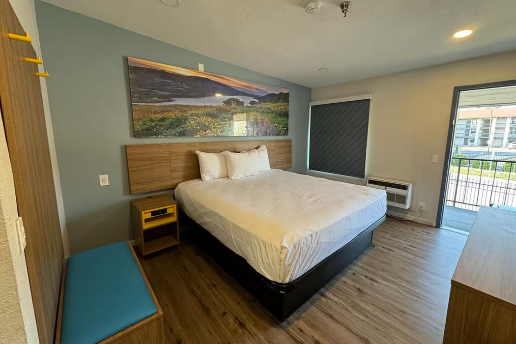 Days Inn By Wyndham Bakersfield Ca 3/55