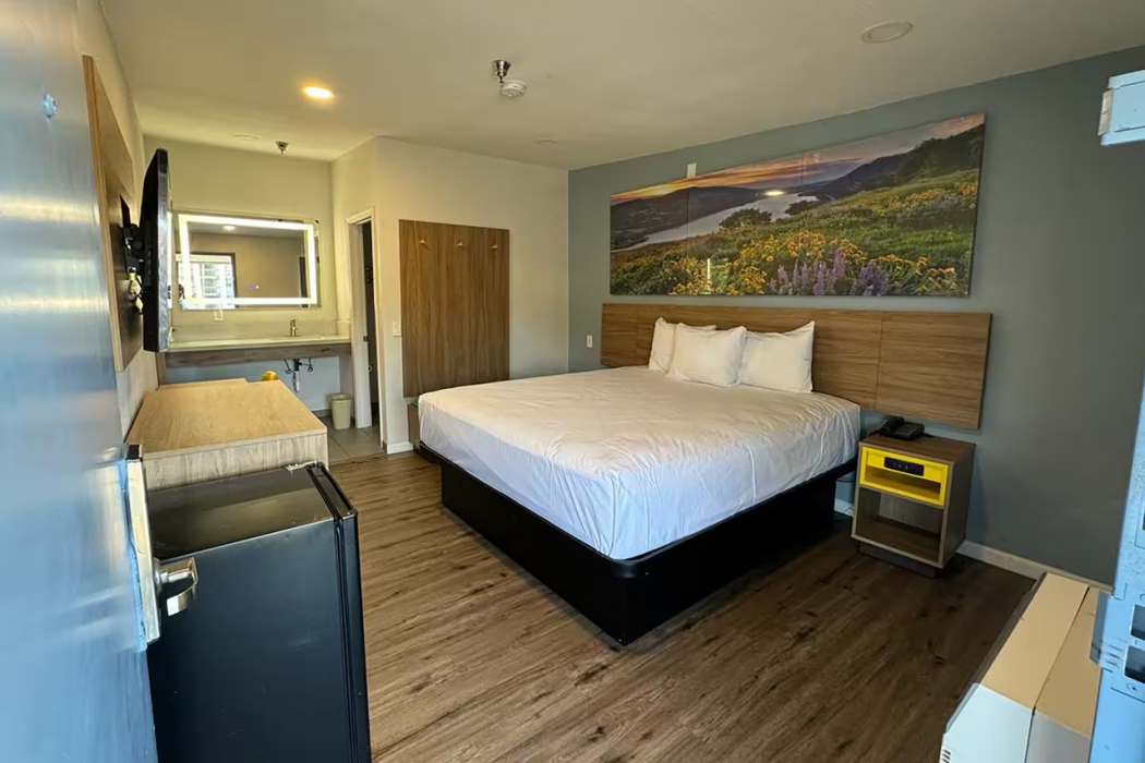 Days Inn By Wyndham Bakersfield Ca 5/55