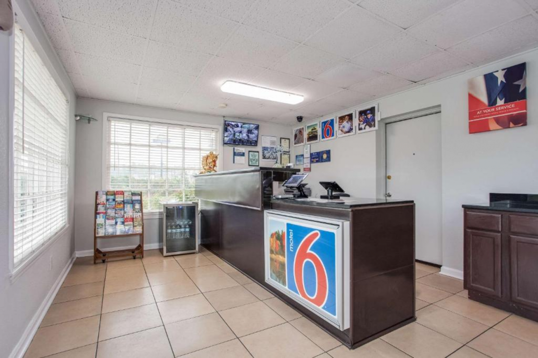 Motel6 Walterboro, SC 8/37