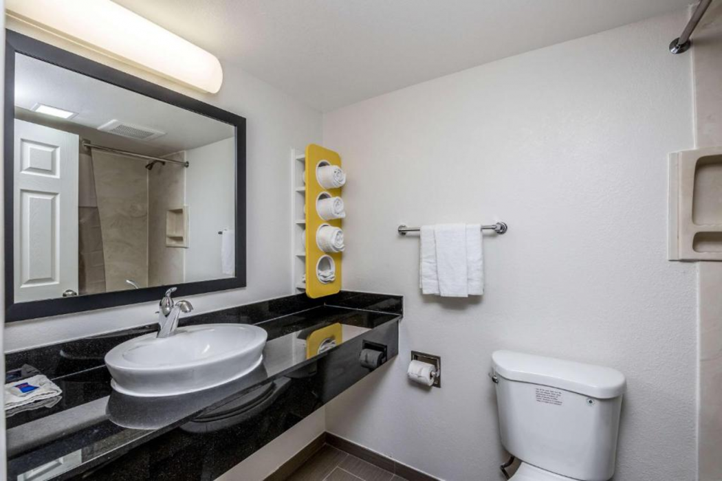 Motel6 Peoria, IL 20/66
