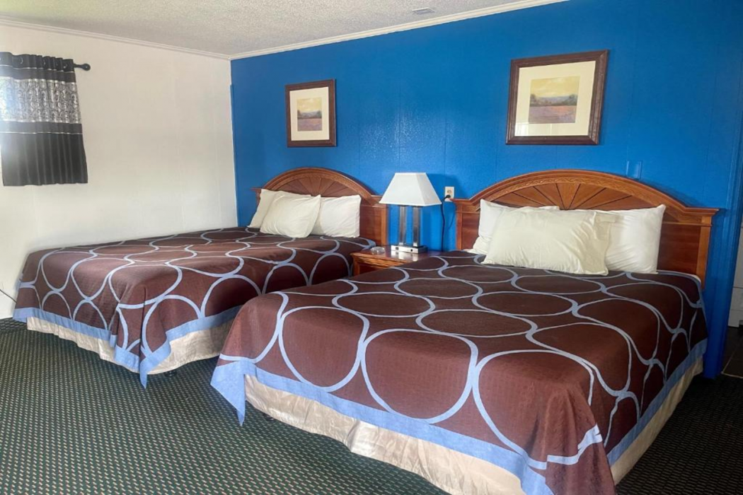 Rodeway Inn Flora, IL 10/14