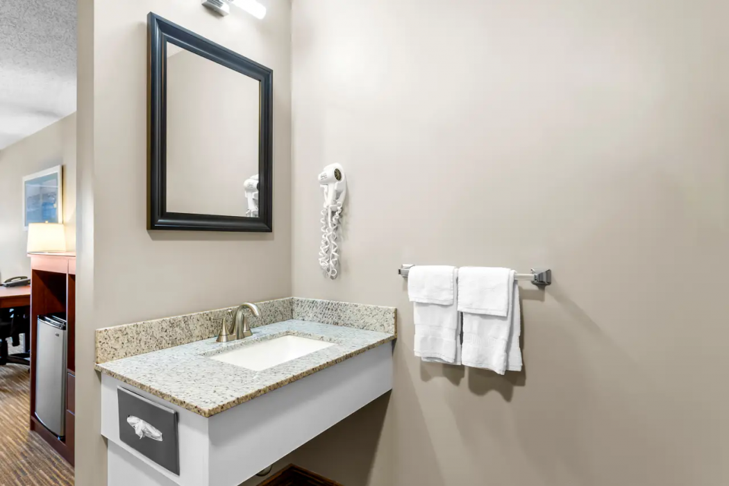 Quality Inn & Suites Gorham White Mountains 11/45